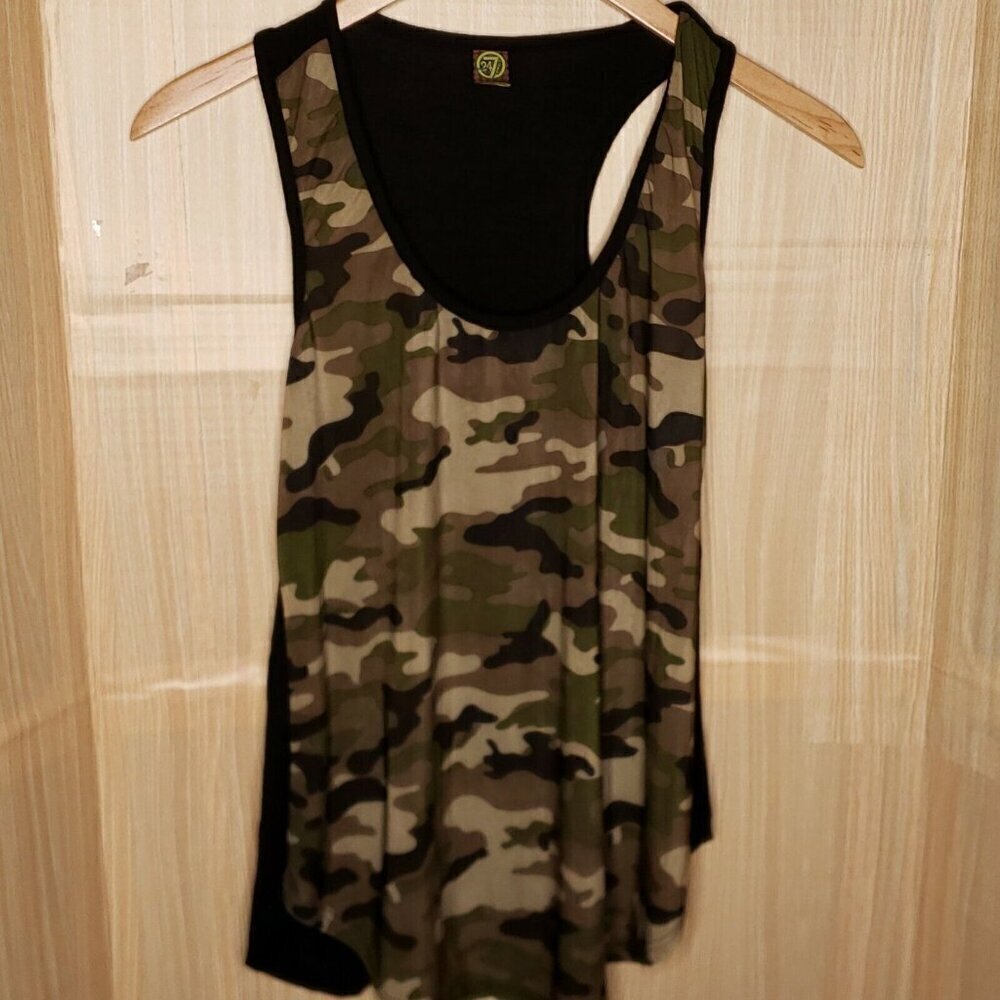 24/7 Comfort Womens Camouflage Athletic Tank Top Medium